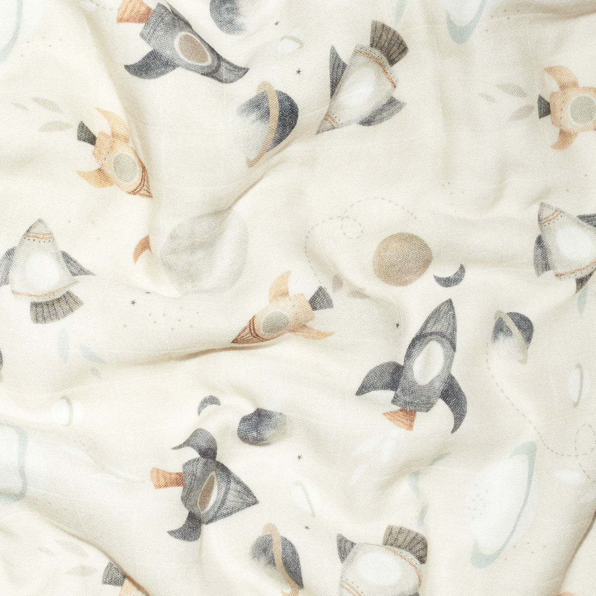 Bee Comfy 4-Layer Blanket (Cosmo)